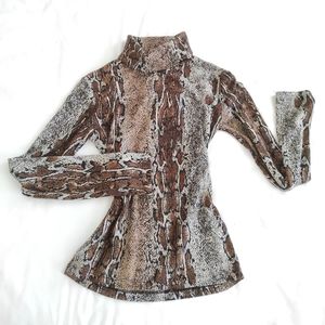 Zara stylish Snakeprint Long-sleeve